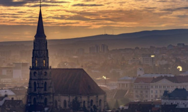 Un arhitect spulberă mitul vieţii de 5 stele de la Cluj: „Trăim într-o sărăcie generalizată"