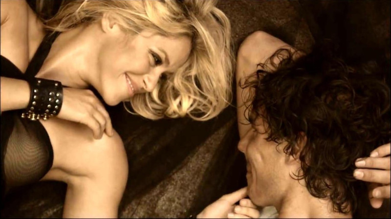 Shakira and Rafael Nadal seen getting up close and personal in latest music video 'Gypsy'