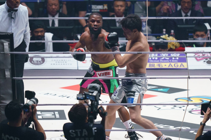 Floyd Mayweather Jr v Mikuru Asakura, Exhibition Boxing, Tokyo, Japan - 25 Sep 2022