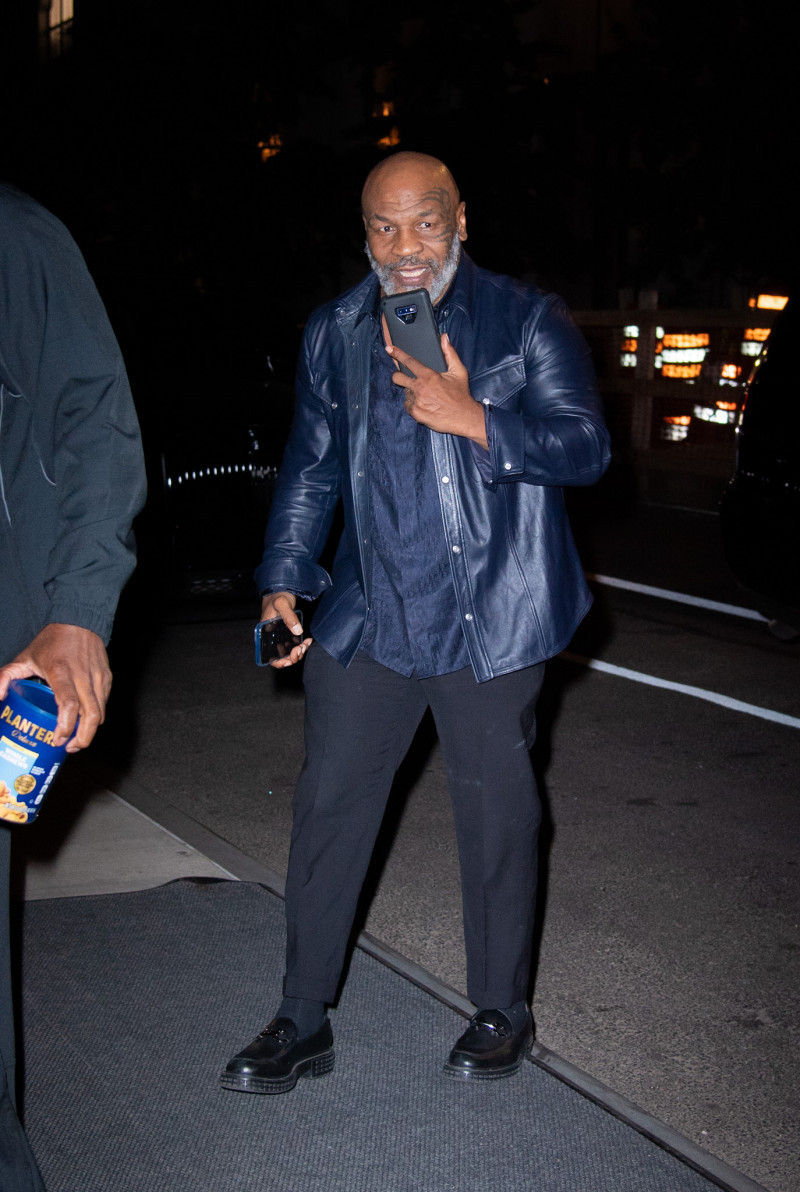 Mike Tyson arrives back to his New York City hotel