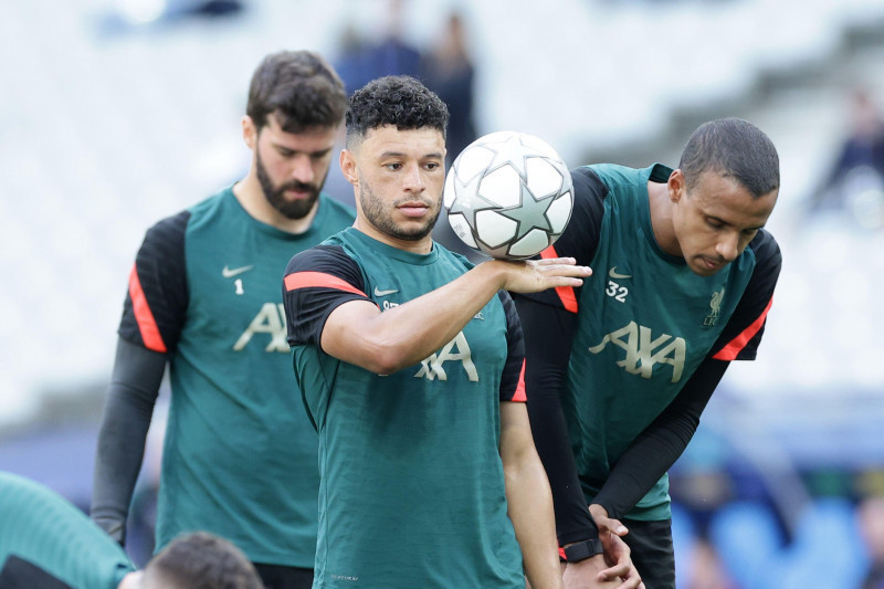 Alex Oxlade Chamberlain of Liverpool during the training session ahead of the Champions League 2021/2022 Final football match between Liverpool and Real Madrid at Stade de France in Saint Denis - Paris (France), May 27th, 2022. Photo Cesare Purini/Insidef