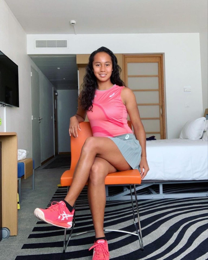 LEYLAH FERNANDEZ (3)
