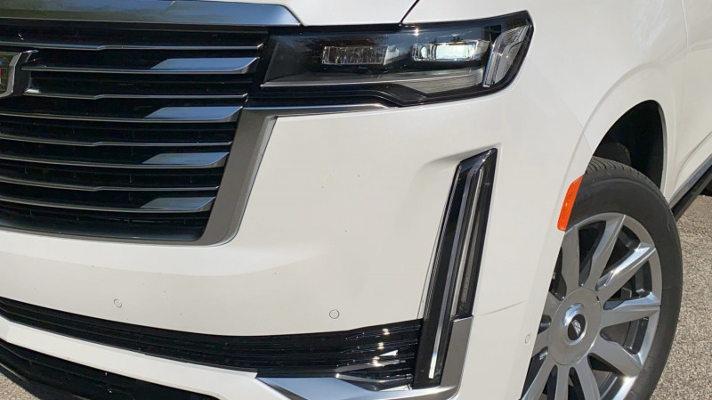 2021 Cadillac Escalade's features and tech propel luxury SUV to leadership