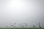 fotbalové hřiště, mlha, počasí, posunutí, odložení zápasu