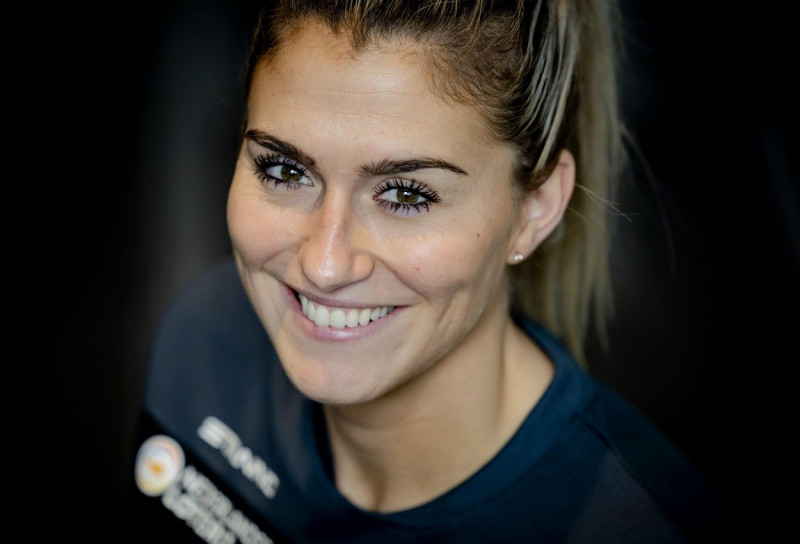 ARNHEM - Netherlands, 2022-09-27 14:12:25 ARNHEM - Portrait of handball player Estavana Polman during a press event at Papendal. The handball ladies of TeamNL are looking ahead to the first series of matches in the Golden League. ANP ROBIN VAN LONKHUIJSEN