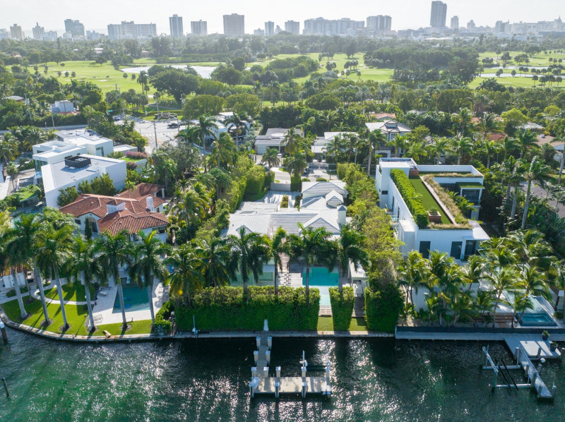 Shakira's stunning $20 million waterfront mansion in Miami Beach.
