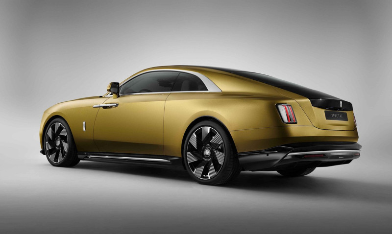 Rolls-Royce Unveil The Spectre - Their First Ever Electric Vehicle