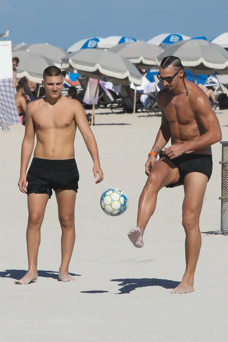AC Milan star Zlatan Ibrahimovic soaks up the Miami sun!