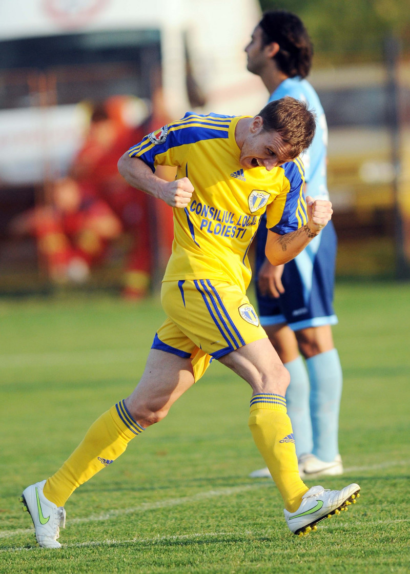 FOTBAL:FC PETROLUL PLOIESTI-CONCORDIA CHIAJNA 4-1,CUPA ROMANIEI TIMISOREANA (20.09.2011)