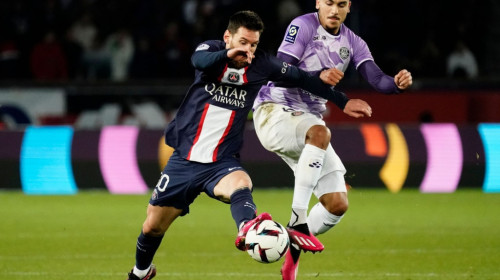 PSG - Toulouse 2-1. Cu Mbappe și Neymar, absenți, Messi și Hakimi le-au adus victoria parizienilor