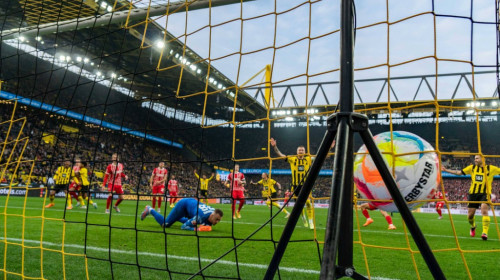 Dortmund - Freiburg 5-1. Haller a înscris primul său gol după ce a învins cancerul