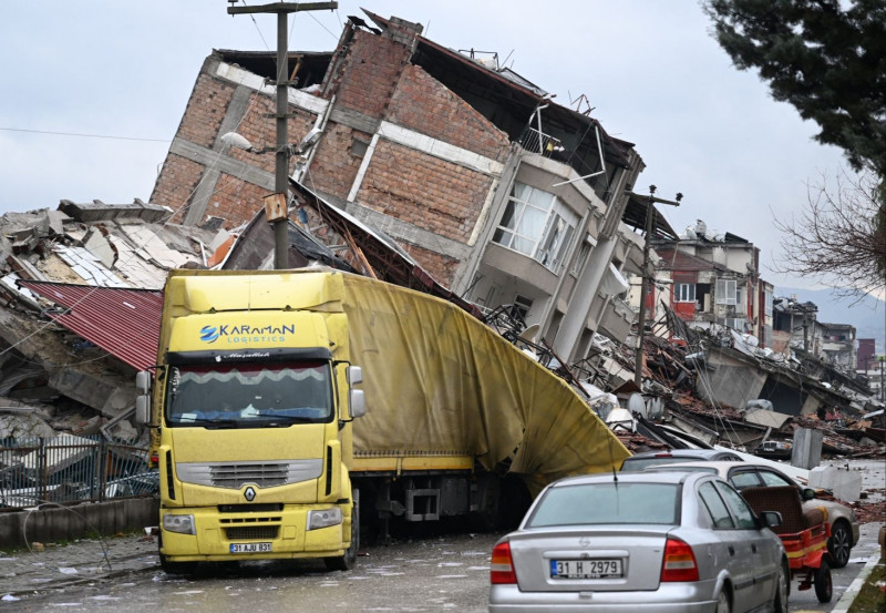 Earthquakes jolts Turkiye's provinces