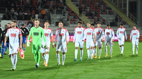 OFICIAL | De la Dinamo, direct în Liga a 4-a. Fotbalistul dat afară de Ovidiu Burcă a semnat