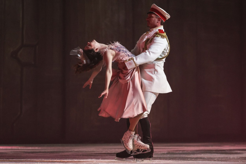 Ilya Averbukh's Anna Karenina ice show premieres in Moscow