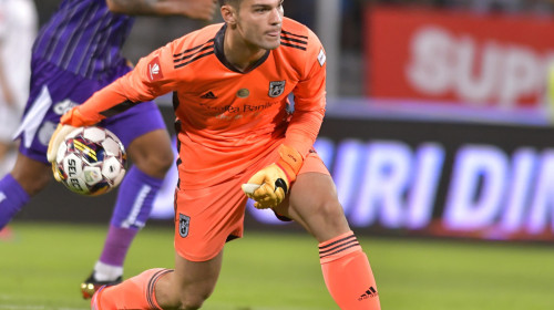 FCU Craiova s-a despărțit de jucătorul care l-a acuzat pe Adrian Mititelu Jr că l-a amenințat cu bătaia