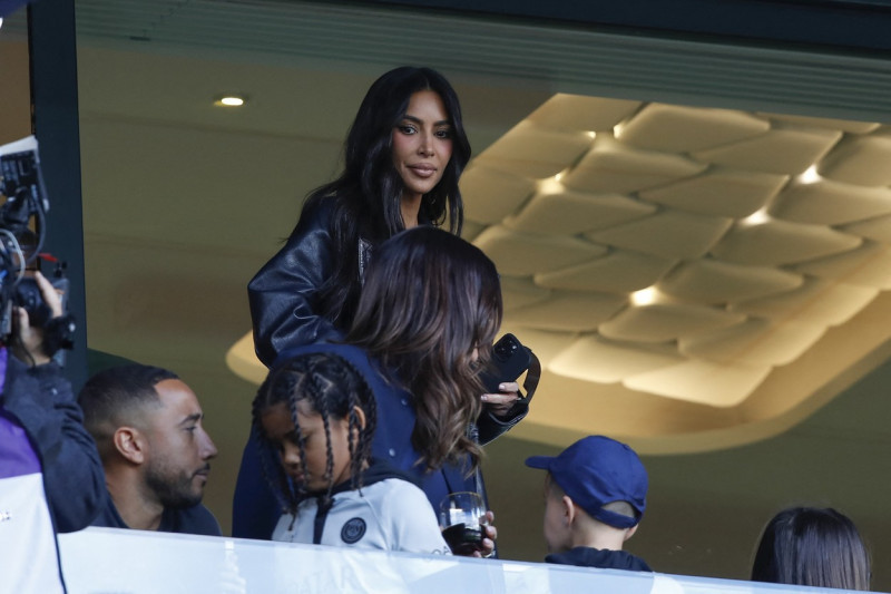 People au match de championnat de Ligue 1 Uber Eats opposant le Paris Saint-Germain (PSG) au stade Rennais au Parc des Princes à Paris