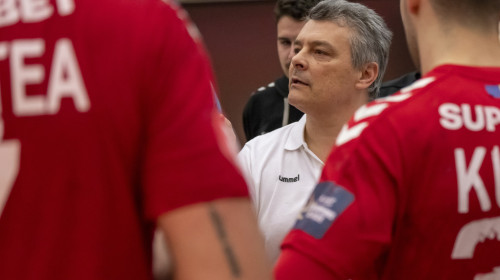 Dinamo - Veszprem, Live Video 19:45, Digi Sport 3. ”Dulăii” își înfruntă antrenorul care i-a condus în Liga Campionilor