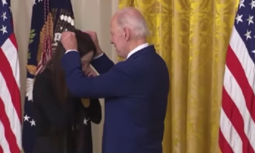 Femeia de 73 de ani ”confundată” cu o tânără a ajuns la Casa Albă: cum a apărut și motivul întâlnirii cu Joe Biden