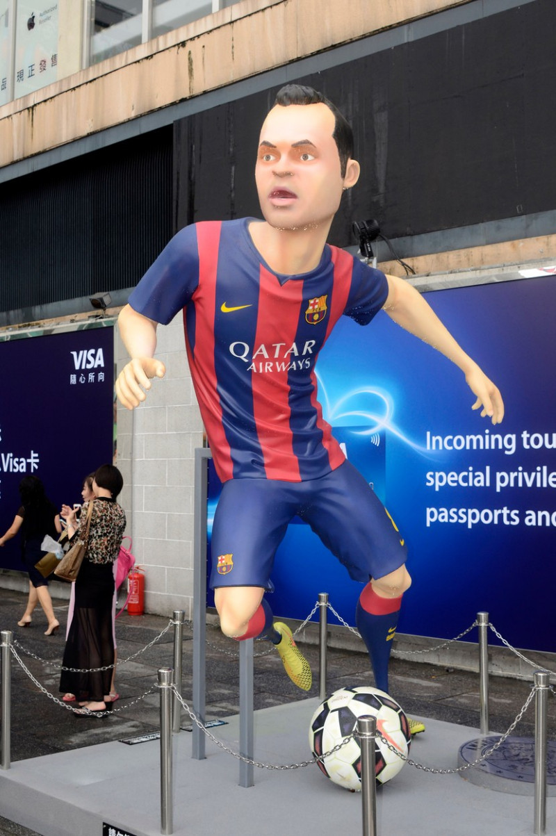 'The Last Game' Fooball Player Statues at Harbour City Mall, Hong Kong