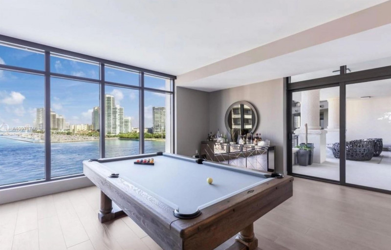 Pregnant tennis champ Caroline Wozniacki and husband David Lee sell their mansion sized Fisher Island, Florida, condo for a whopping $16.25 Million