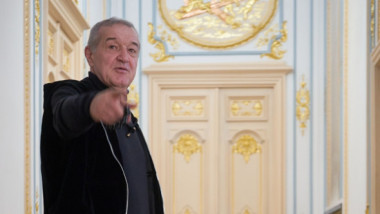 Gigi Becali i-a spart dintele uneia dintre cele mai apreciate cântărețe din România! ”Cine-i fata asta?”