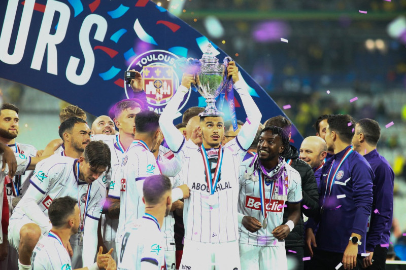 Toulouse win Coupe de France by hammering Nantes 5-1