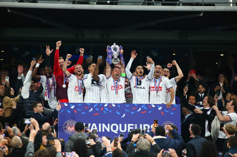 Toulouse win Coupe de France by hammering Nantes 5-1