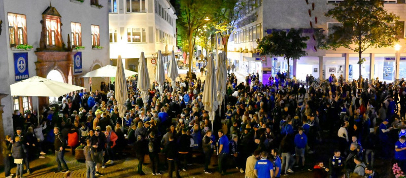 19.05.2023 Fussball 2. Bundesliga 2022 2023 AnhĂ¤nger Fans von SV Darmstadt 98 feiern den Aufstieg Meisterschaft in der I