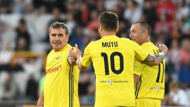 Mutu, Hagi și Jardel au făcut spectacol pe teren, ca în vremurile de glorie! Galerie foto