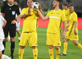 Unii sunt transformați total, alții sunt neschimbați! Așa arată astăzi fotbaliștii legendari ai României