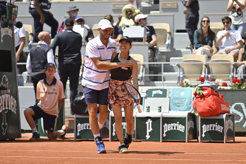Miyu Kato et Tim Puetz remportent la finale du double mixte (4/6, 6/4, 10-6) face à Bianca Andreescu et Michael Venus lors des Internationaux de France de Tennis de Roland Garros 2023