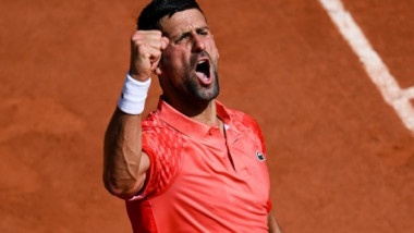 Huiduit de fani la Roland Garros, Novak Djokovic a dat răspunsul perfect, în doar 3 cuvinte