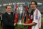 Champions League Sieger 2007 AC Mailand Präsident Silvio Berlusconi li und Filippo Inzaghi mit d