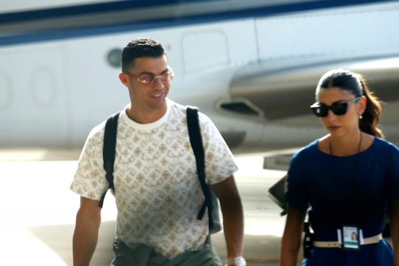 Cristiano Ronaldo Arrives in Sardinia