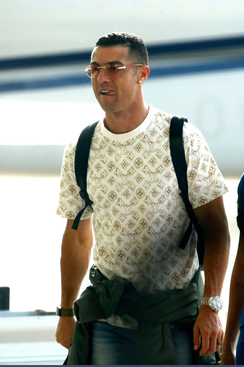 Cristiano Ronaldo Arrives in Sardinia