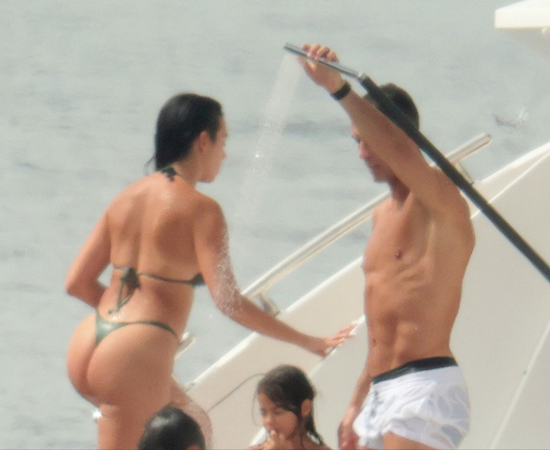 Cristiano Ronaldo, Georgina Rodriguez And Their Family On A Yacht In Sardinia