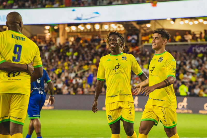 RECORD DATE NOT STATED Game of the Stars Ronaldinho x Roberto Carlos in Orlando in the United States Orlando (USA), 06/2