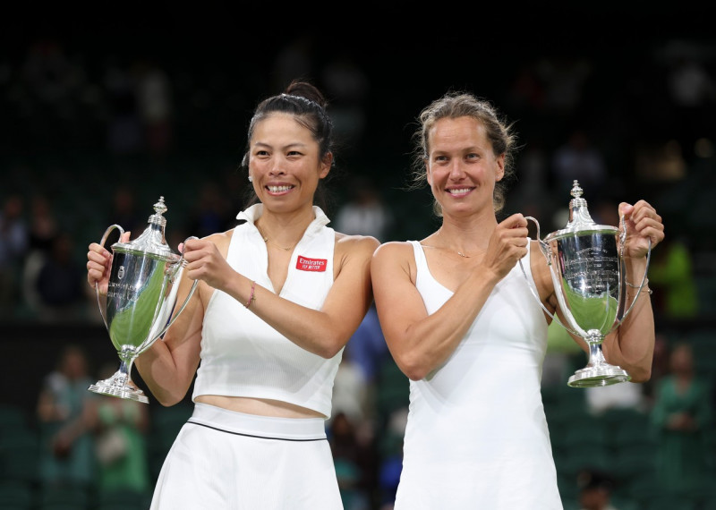 (SP)BRITAIN LONDON TENNIS WIMBLEDON WOMEN'S DOUBLES FINAL