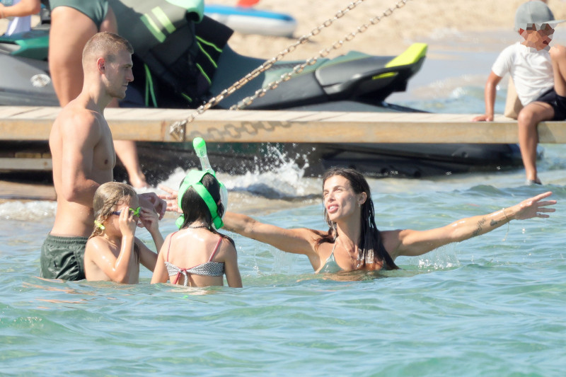 Elisabetta Canalis And Boyfriend Georgian Cimpeanu Have Fun In The Sun In Sardinia, Italy