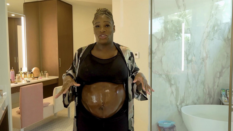 Tennis legend Serena Williams shows fans her daily moisturiser routine on her baby bump