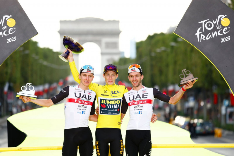 Tour de France 2023 - Stage 21 PARIS, FRANCE - JULY 23 : Pogacar Tadej (SVN) of UAE Team Emirates, Vingegaard Jonas (DEN