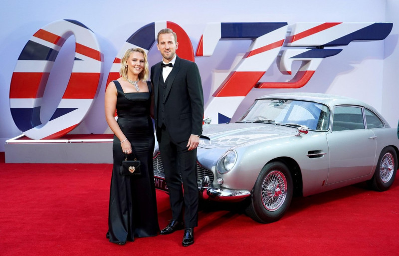 Katie Goodland and Harry Kane attending the World Premiere of No Time To Die, at the Royal Albert Hall in London. Picture date: Tuesday September 28, 2021.