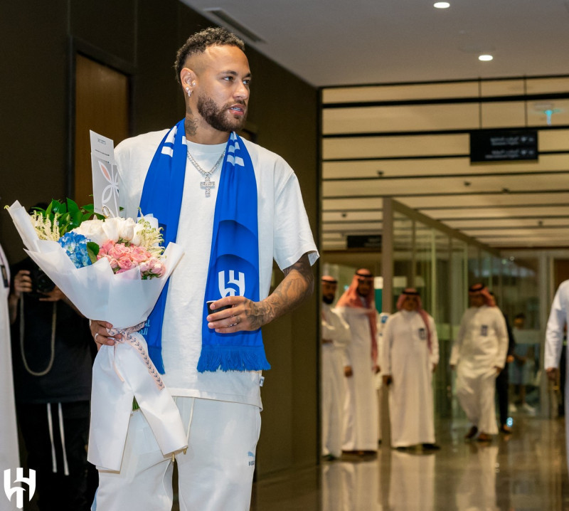 Neymar arrives in Riyadh after joining Saudi club Al Hilal