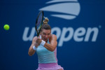 Halep loses to Snigur