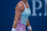 Halep loses to Snigur