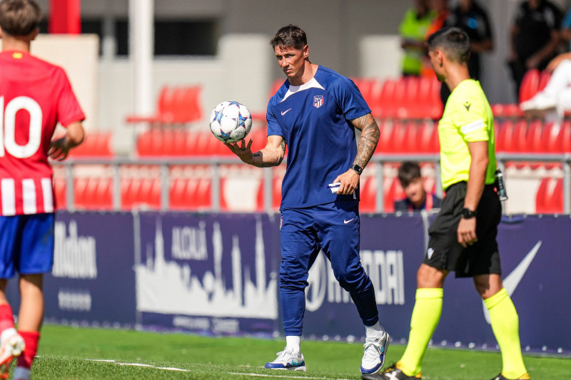 UEFA Youth League: Atletico Madrid O19 v Feyenoord O19 Madrid - Atletico Madrid coach Fernando Torres during the 2nd leg