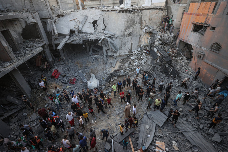 Israeli airstrikes continue on the 13th day in Gaza
