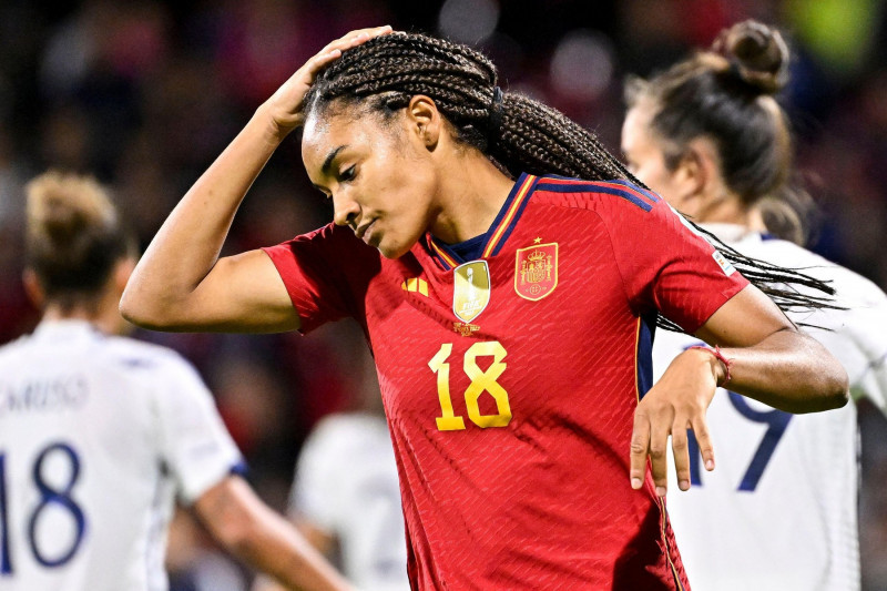 Salerno, Italy. 27th Oct, 2023. Salma Paralluelo of Spain reacts during the UEFA Women Nations League A football match between Italy and Spain at Arechi stadium in Salerno (Italy), October 27th, 2023. Credit: Insidefoto di andrea staccioli/Alamy Live News
