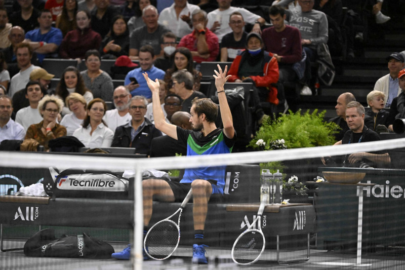 Grigor Dimitrov bat Daniil Medvedev (6/3 -6/7 - 7/6) lors de l'Open Rolex Paris Masters