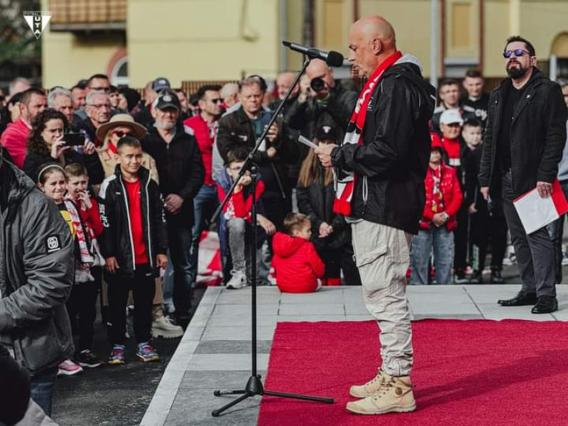 GALERIE FOTO UTA Arad la omagiat pe fostul fotbalist legendar Iosif
